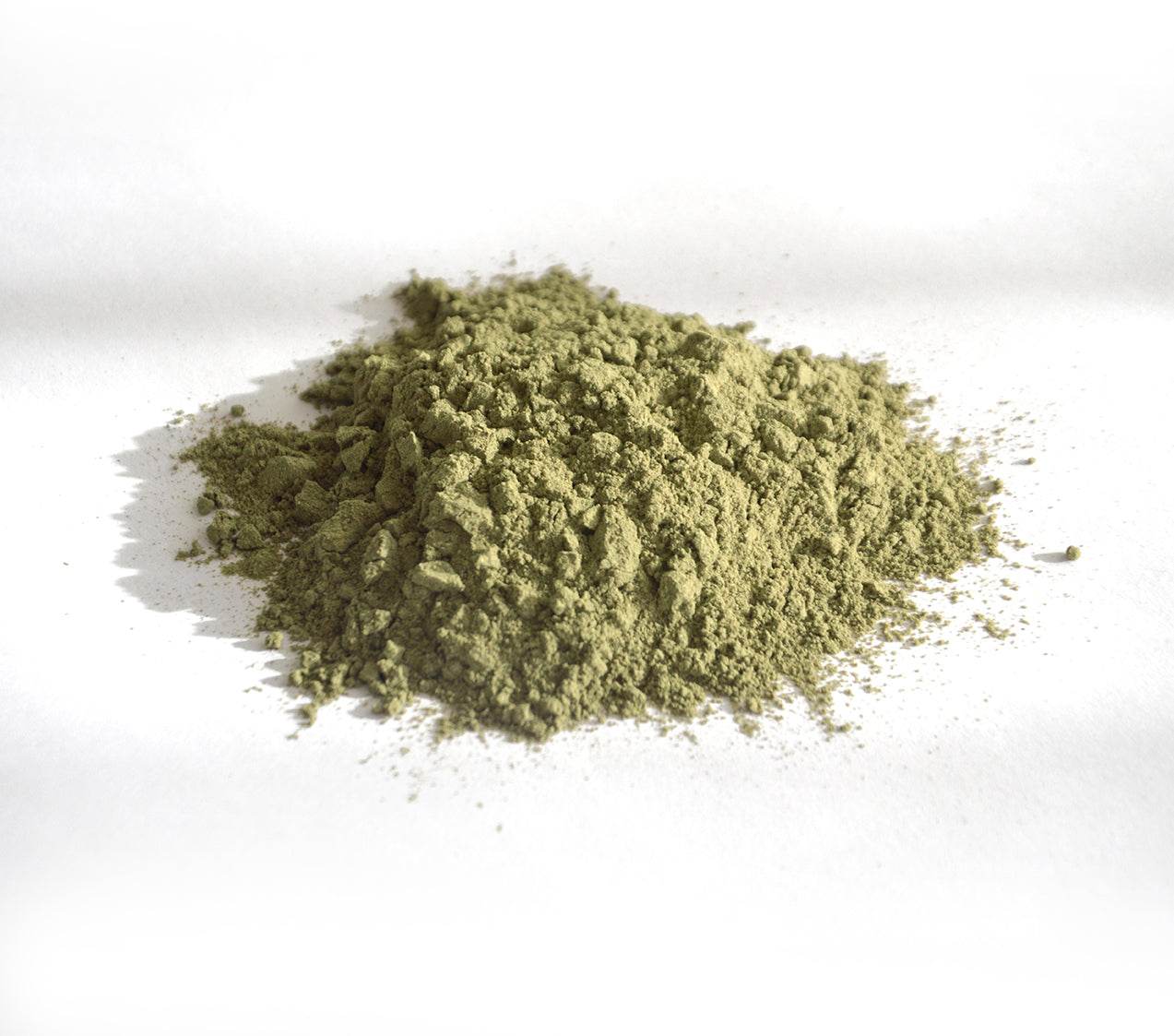 Montaña de salicornia en polvo, un polvo muy fino y de un tono verdoso